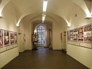 Galeria A1 - ul. Kanonicza 1, Kraków